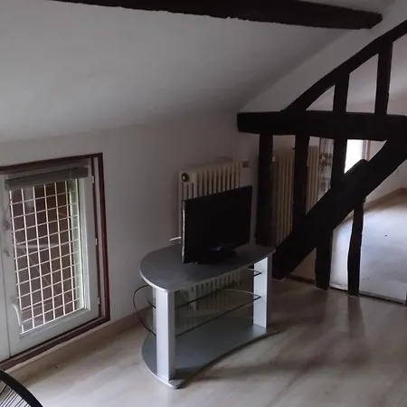 A L'etage * Le Mesnil-Durand